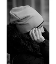 Pamut beanie-sapka, olajzöld-sárga