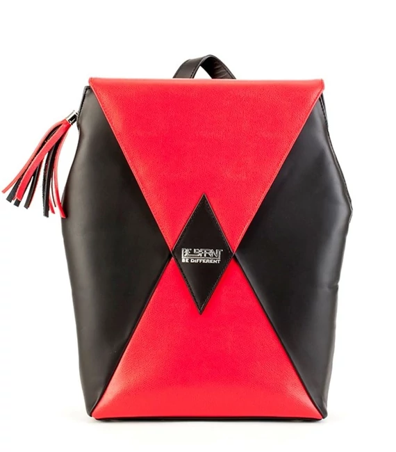 designer_taska_Kite_hatizsak_piros-fekete