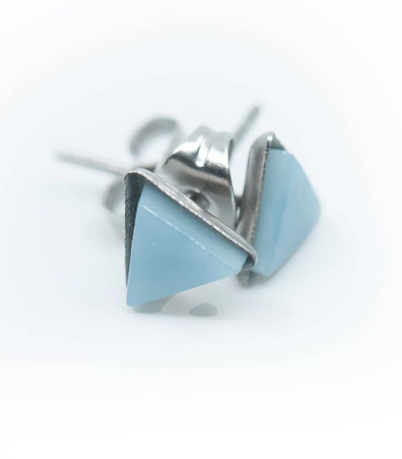 biborlabor_designer_ekszer_fulbevalo_pont_háromszog_102-002