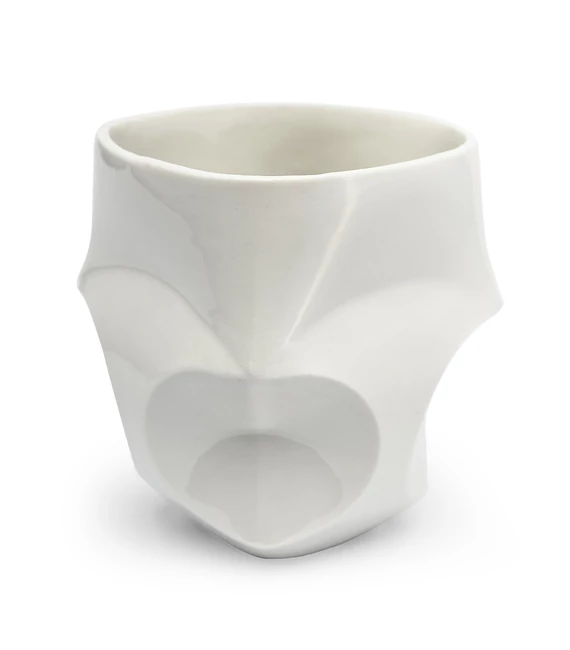 lakasdekor_andrasi_edina_designer_porcelan_kavescsesze_hajtogatott